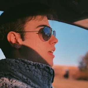 Meet your Posher, Jared